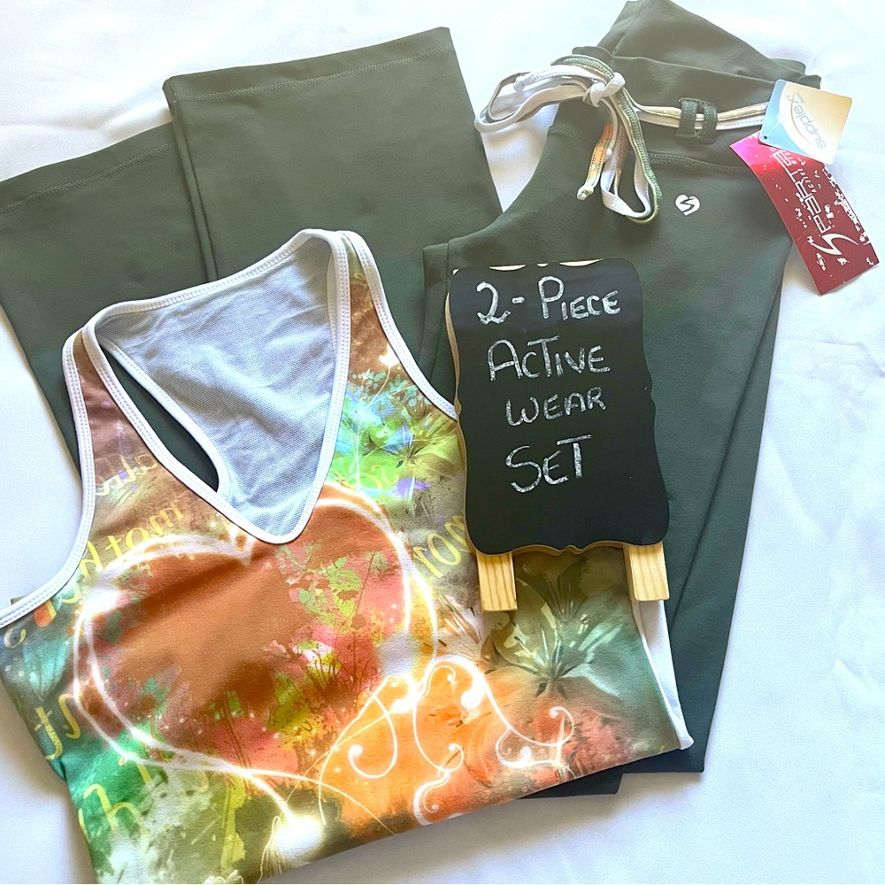 2-Piece Active Wear Set Green Pants And Multi Color Top Medium Fits Like Small.